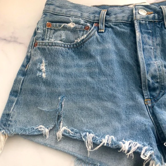Agolde Parker Cut Off in Swapmeet Mid-Rise Button Fly Denim Shorts Size … - Picture 14 of 15